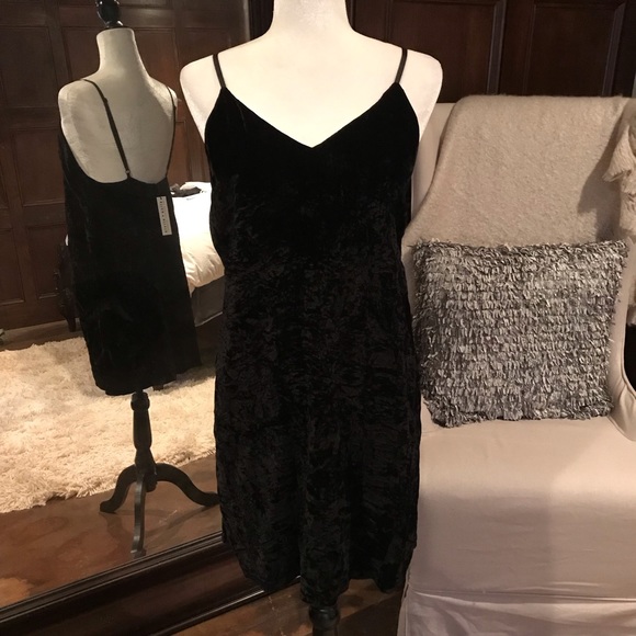 Alice + Olivia Velvet Dress, medium, NWT - Picture 2 of 8
